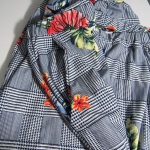 LA gypsy Plaid and Flower Print Pants